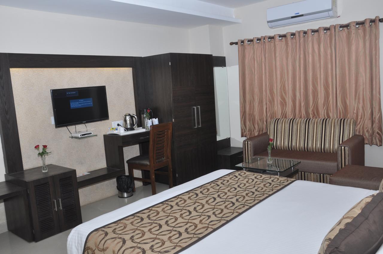 Hotel Galaxy Allahabad Luaran gambar